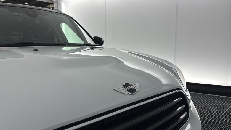 MINI Countryman 1.5 Cooper 5dr [Chili/Media Pack XL] Petrol Hatchback